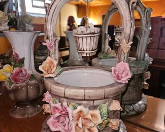 Vtg Capodimonte Large Wishing Well!
