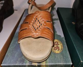 SAS Huarache Sandals Sz 11!
