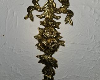 Brass Floral Wall Plaque India!
