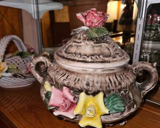 Vtg Capodimonte Footed Tureen W/Roses Double Stamped!

