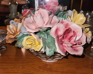 Large Capodimonte Roses In Basket Porcelain Centerpiece!
