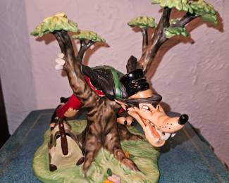 Walt Disney Collections “Who’s Afraid of the Big Bad Wolf?”!
