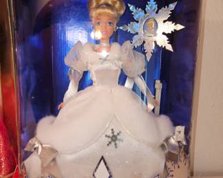 Holiday Princess Cinderella Barbie White #16090!
