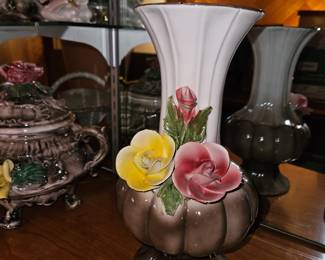 Vtg Capodimonte Italian Porcelain Vase W/ Roses!
