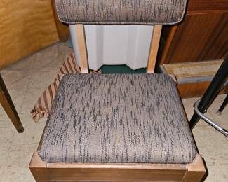Singer Sewing Chair w/Storage!