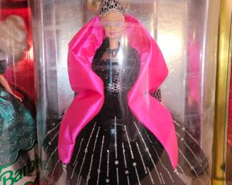 Happy Holidays Special Edition Barbie Black #20200!
