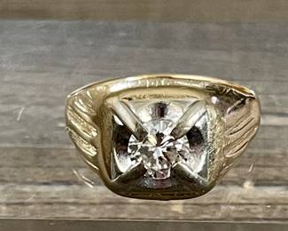 14K Yellow & White Gold Man's Cast & Hand Assembled Ring Single 1,12 Carat Diamond W Appraisal 9.54 Grams 