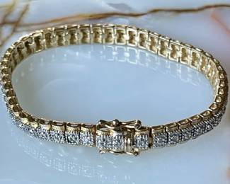 Vintage 925 Gold Wash Sterling Silver And Small Diamond 7 Inch Tennis Bracelet - Total Weight - 18 Grams