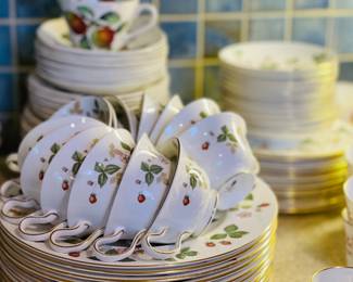 Wedgwood Wild Strawberry