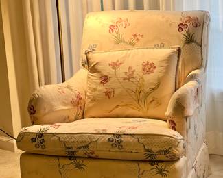 Pair of Vintage Armchairs with Flowers