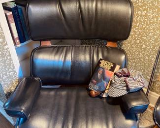 Plycraft Mr. Chair with ottoman 