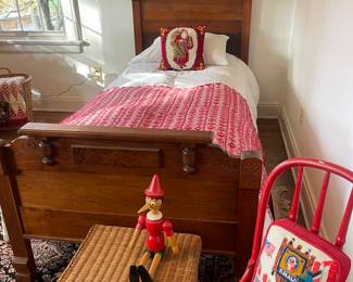 Beautiful Victorian Antique Bed