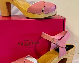 Swedish Hasbeens Bubble Gum Pink Sandals - NEW

Size 40