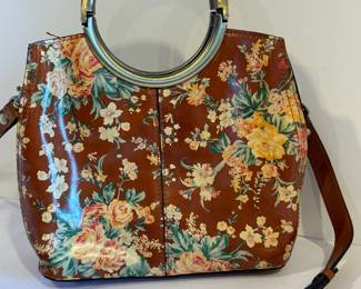 Patricia Nash Vintage Botanical Print 10th Anniversary Edition Handbag, New with tags. 

Measures about 10" x 4" x 9.5" 