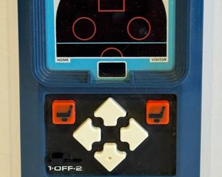 1978 Mattel Classic Hockey Handheld Electronic Video Game