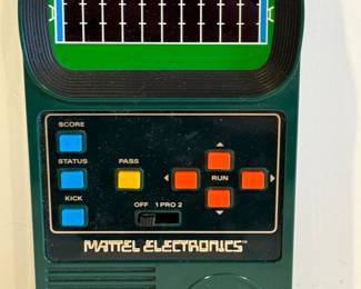 1978 Mattel Classic Football 2 Handheld Electronic Video Game. 