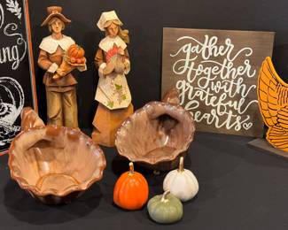 Thanksgiving Decor. Be ready to decorate for Thanksgiving with these fun items! Items in used condition with some light wear. The vintage Frankoma cornucopias each measure 12 inches long.