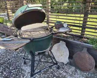 Green Egg with Accessories