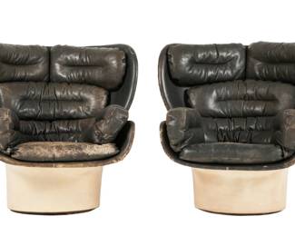 One of Two Pairs of Joe Colombo Elda Lounge Chairs