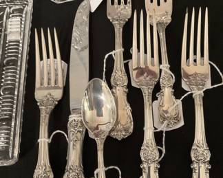 Tiffany sterling silver dinnerware (7 pieces)