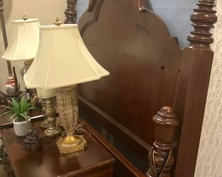 King bed (disassembled); coordinating nightstands; matching lamps