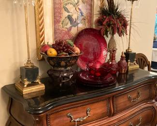 Lovely 4-drawer Bombay chest