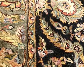 Lovely rug - 8 feet x 11 feet