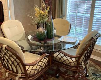 Glass top breakfast table/4 chairs on casters