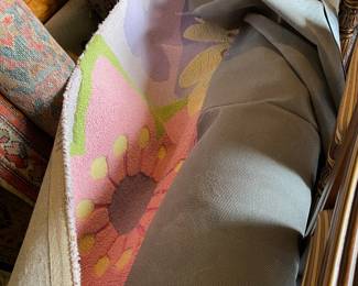 Safavieh brand area rug looks to be in nice condition 