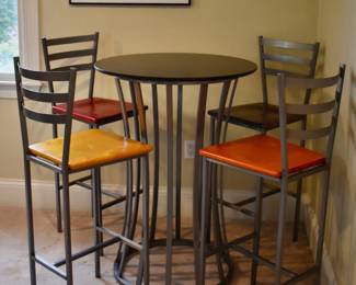 Damian Velasquez high top table with 4 chairs