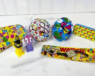 Tin toys noise makers