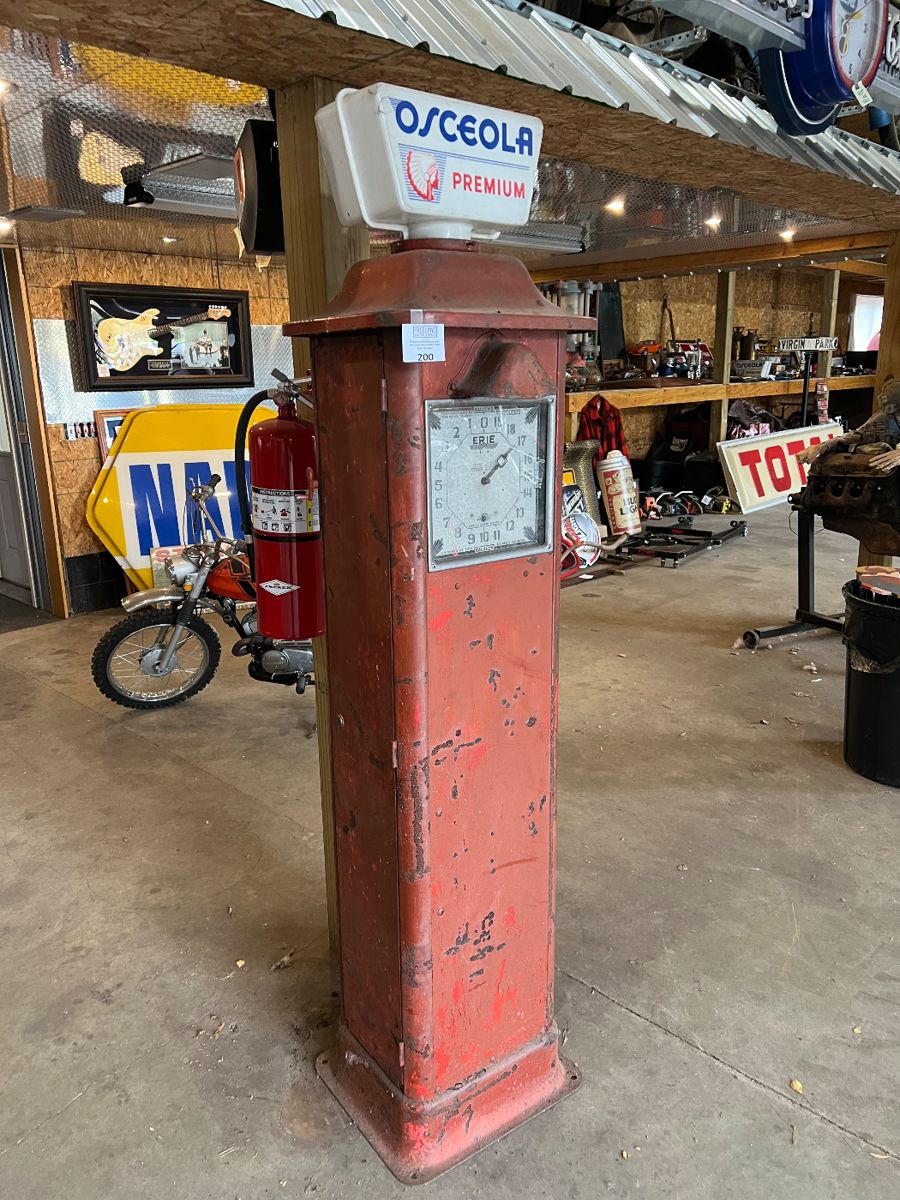 1930s Erie Clock Face Gas Pump with OSCEOLA Premium Gas Pump Globe