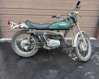 1972 Yamaha 250 motorcycle in good condition