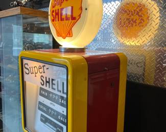 Super Shell Gas Pump