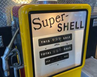 Super Shell Gas Pump