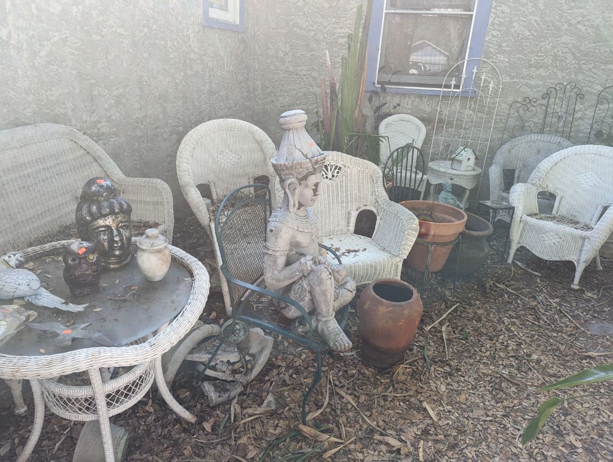 Estate Sale in Saint Petersburg, FL starts on 11/3/2023