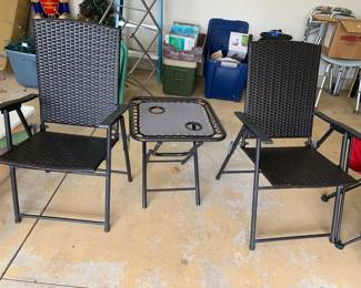 Folding patio chairs / table