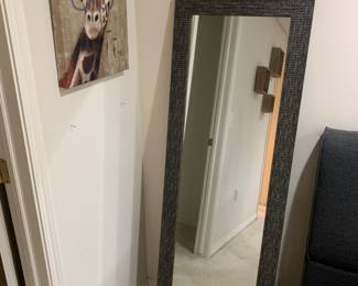 Full length mirror, giraffe art