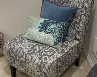 Lovely accent chair