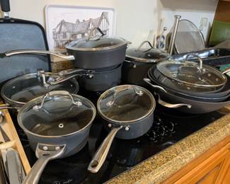 Pots / pans
