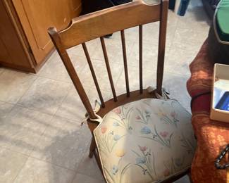 Set of 6 maple chairs 