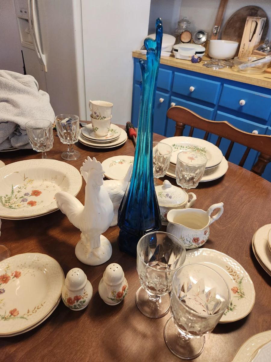 Great country home estate sale!!!! in Sims, NC starts on 11/4/2023