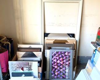 Art/ Picture Fames; Art Canvases