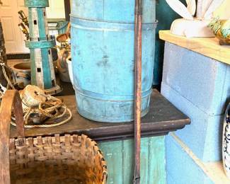 Antique General Store Reacher