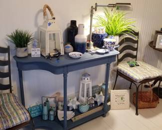 Foyer table with beachy decor