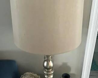 Table lamp