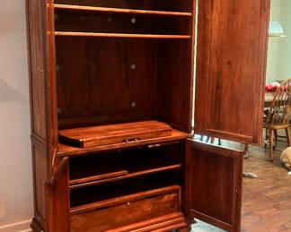 TV Armour - Cherrywood