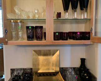 Collection of Ruby Wine and Cocktail Glassware, 8 Square Black Glass Gilt Dinnerplates