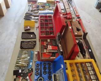 Dye sets, drills sets, scewdrivers, tool kits,