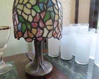 Tiffany style table lamp.